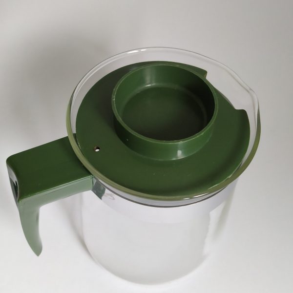Theepot glas met groene handvat en deksel hoogte 16 cm (2)