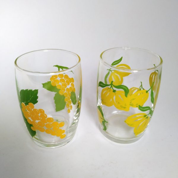 Vintage vruchten glaasjes druif citroen