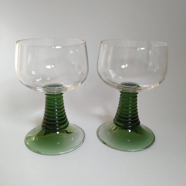 Wijnglazen 2 stuks – set prijs Vintage met licht groene voet – 13,5 cm hoog (1)