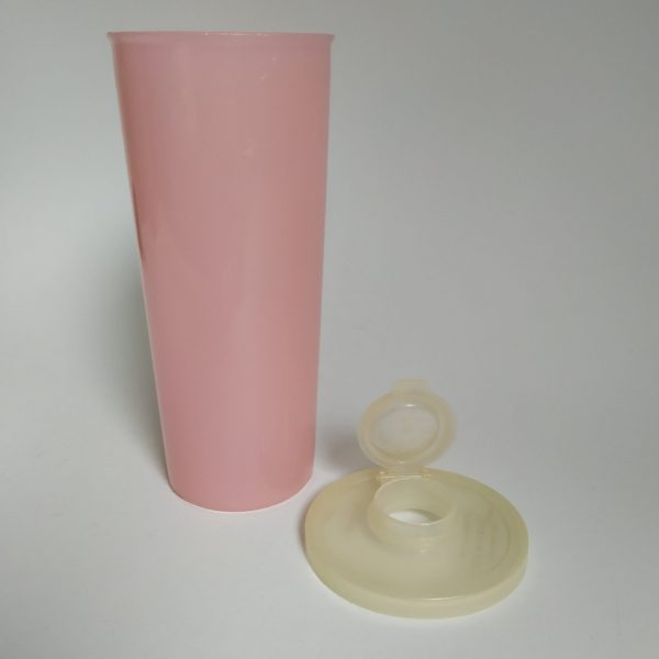 Beker van Tupperware (rose) met deksel en sluiting (2)