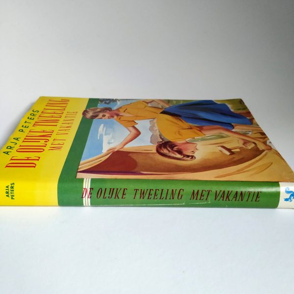 Boek (hardcover) De Olijke tweeling met vakantie – 1970 (2)