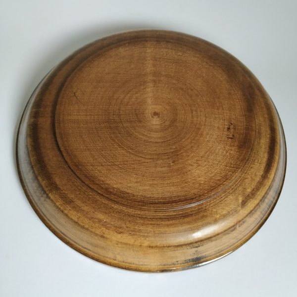 Houten ronde schaal met snijwerk – diameter 26 cm (3)