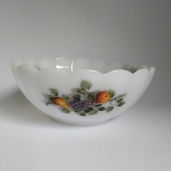 Vintage Schaal Arcopal met Schulprand