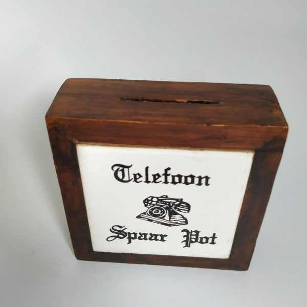 Telefoon spaarpot ( donker hout) (2)