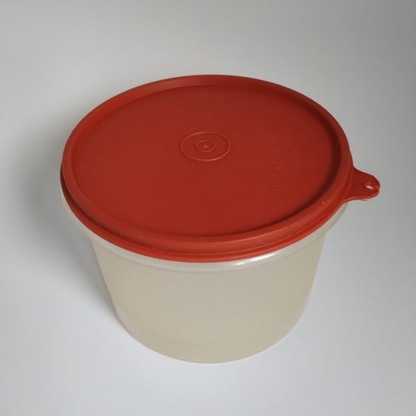 Vershoudbakje Tupperware – rond – diameter 15 cm – hoogte 11 cm (1)