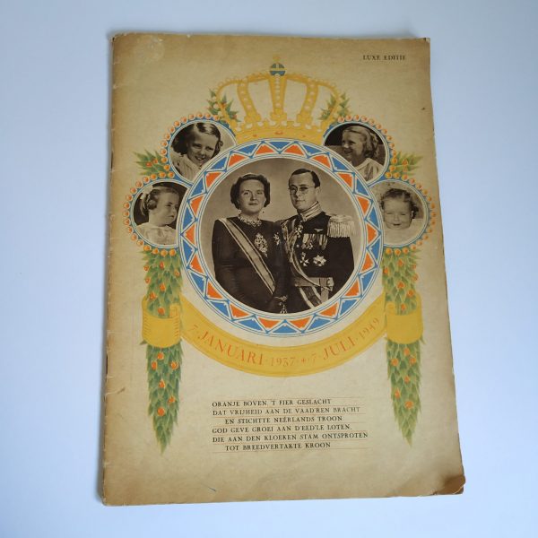 Gedenkalbum Juliana & Bernhard 12,5 jaar getrouwd – jaar 1949 softcover 36×25,5 cm (1)