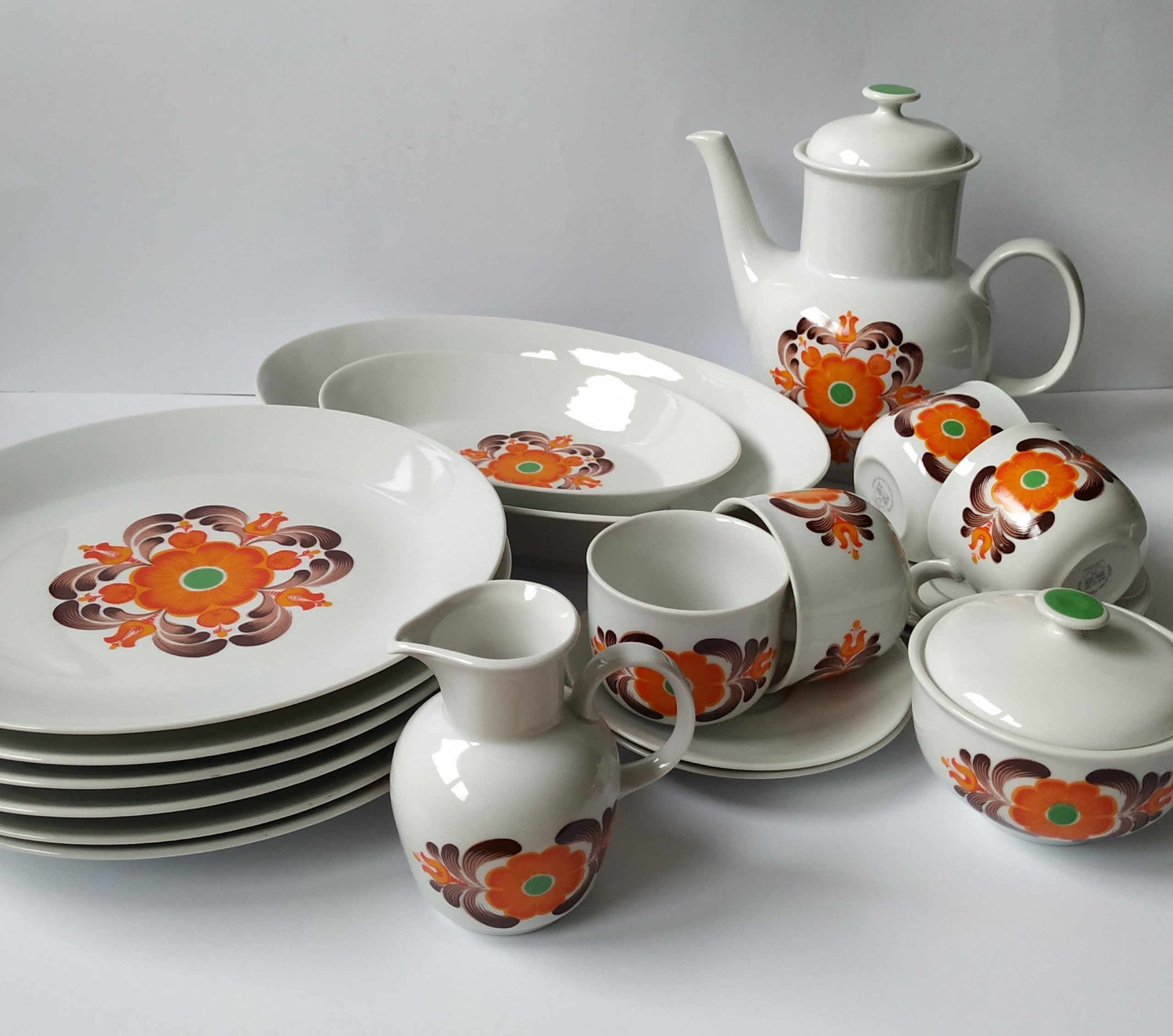 Vaag voorzichtig doorboren Vintage/retro Servies MZ Carlsbad Porselein de Boheme - Queens Vintage