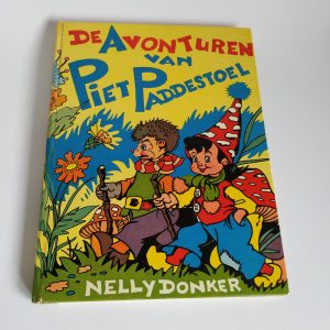 Vintage Kinderboek De avonturen van Piet Paddestoel