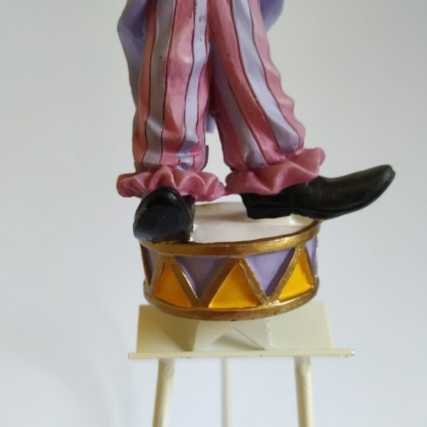 Clown in beweging op metalen onderstel – hoogte 37,5 cm (2)