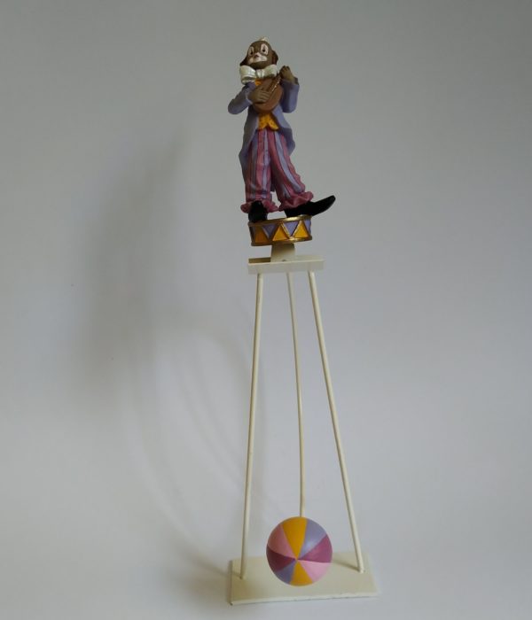 Clown in beweging op metalen onderstel – hoogte 37,5 cm (4)