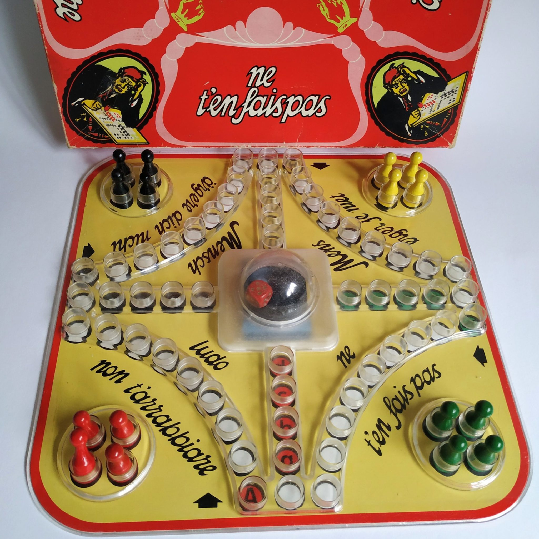 Vintage Spel Mens Erger je Niet van Jumbo Queens Vintage Vintage Spel Mens Erger je Niet van Jumbo Queens Vintage