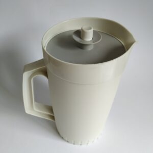 Vintage Schenkkan of Sapkan van Tupperware