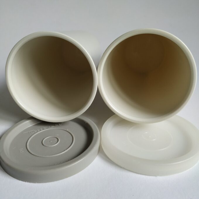 Vintage Bekers Tupperware met Deksel - Queens Vintage