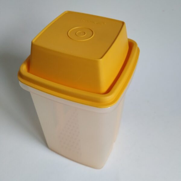 Augurkenpot met zeef en lift van Tupperware (geel) (4)