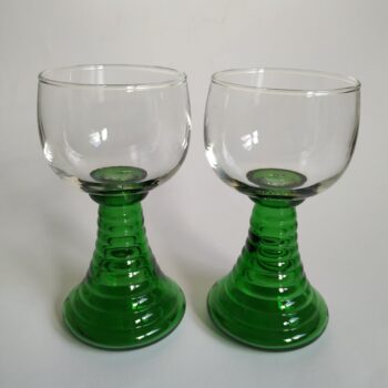 Vintage moezel – wijnglazen met groene voet