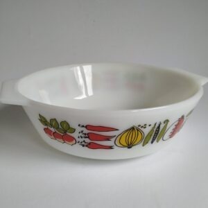 Vintage ovenschaal van Harvest (pyrex/melkglas) JAJ England