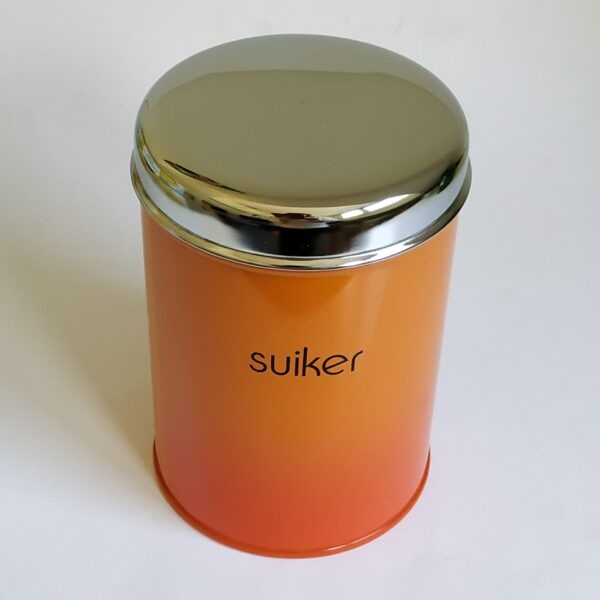 Blik suiker – oranje met chromen deksel – hoogte 16,5 cm – diameter 11 cm (1)