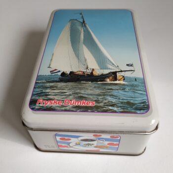 Vintage blik / trommel met afbeeldingen uit Friesland