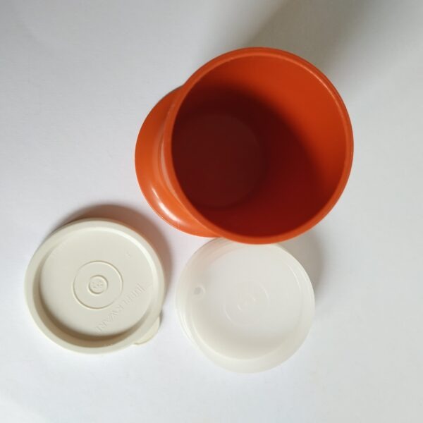 Kinderbeker Tupperware (oranje) met goed sluitende deksel – inhoud 200 ml (3)