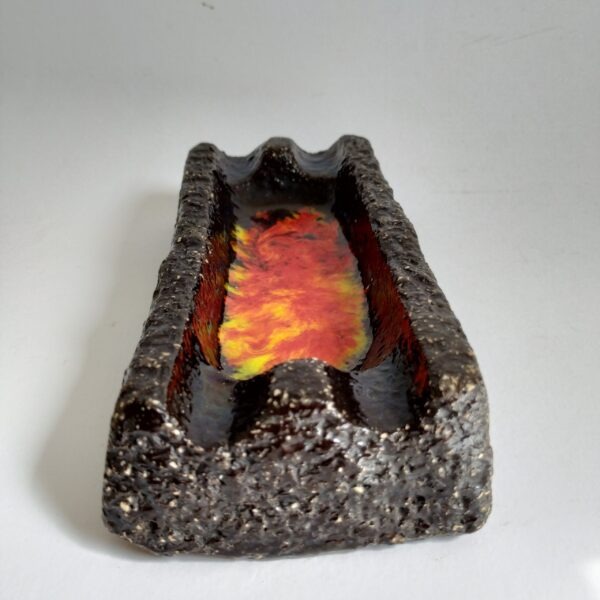 Asbak aardewerk – lava glazuur in rood-geel-oranje 18x8x4 cm (2)