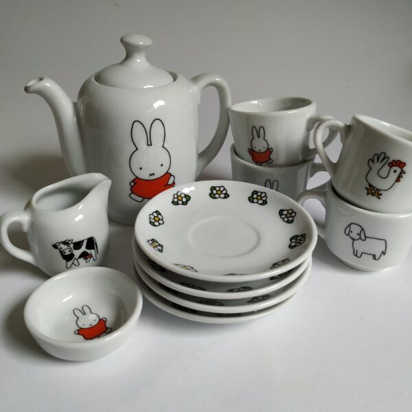 Kinderservies Nijntje uit 1998 – Roehler collection – Douwe Egberts (1)