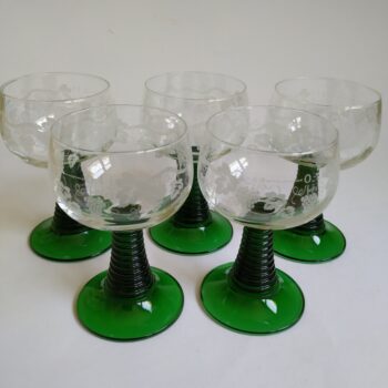 Vintage wijnglazen / moezelglazen France met groene voet