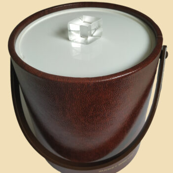 Vintage ice bucket brigade van Morgan Designs