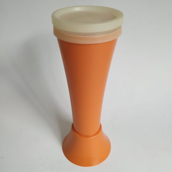 Poedersuiker strooier Tupperware – oranje – hoogte 21,5 cm (1)