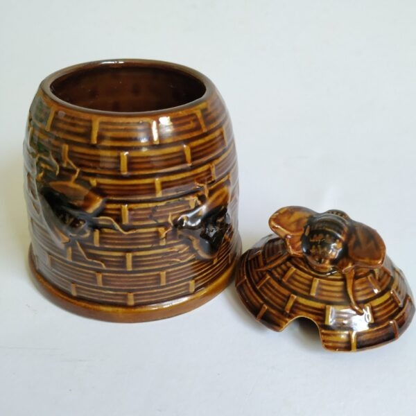 Honingpot – suikerpot met deksel -(bruin) versierd met bijtjes – hoogte 12 cm – diameter 9 cm (3)