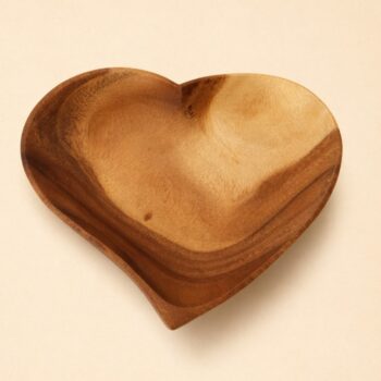 Kinderbord Kinta in hartvorm van hout