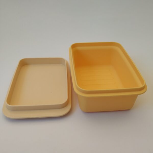 Botervloot Tupperware – kleur geel – 16,5x11x7 cm (2)