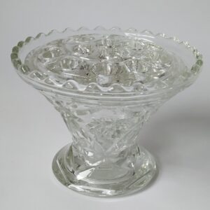Vintage tweedelige glazen bloemsteker / rozensteker