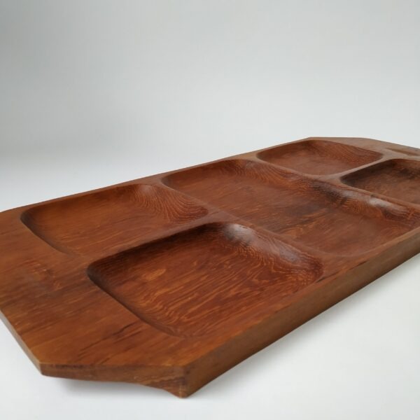 Dienblad – serveerschaal met vakken in teak hout – afmeting 51×24,5×2 cm (2)