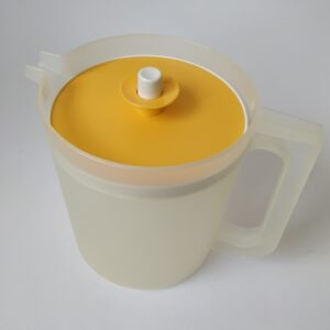 Vintage transparante schenkkan / sapkan van Tupperware