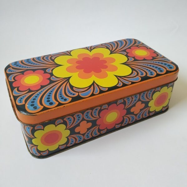 Blik – trommel met bloemenprint – rood-oranje-geel-zwart-blauw – 23,5x13x8 cm (1)