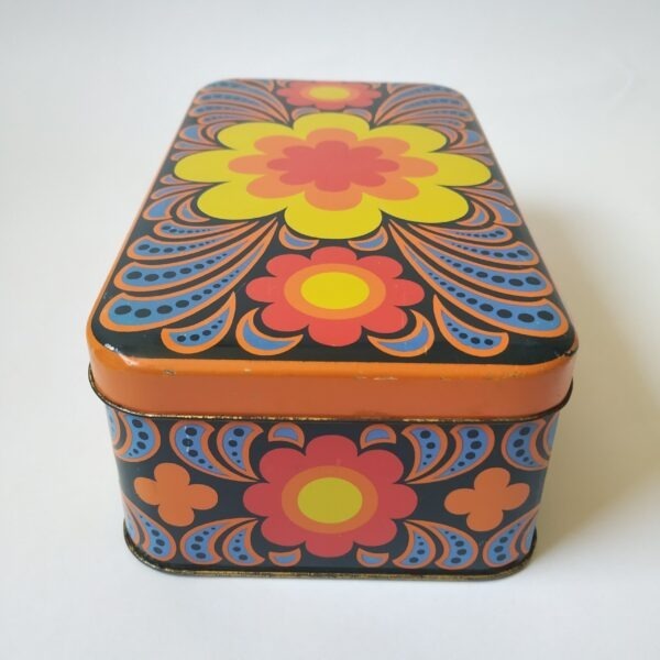 Blik – trommel met bloemenprint – rood-oranje-geel-zwart-blauw – 23,5x13x8 cm (2)