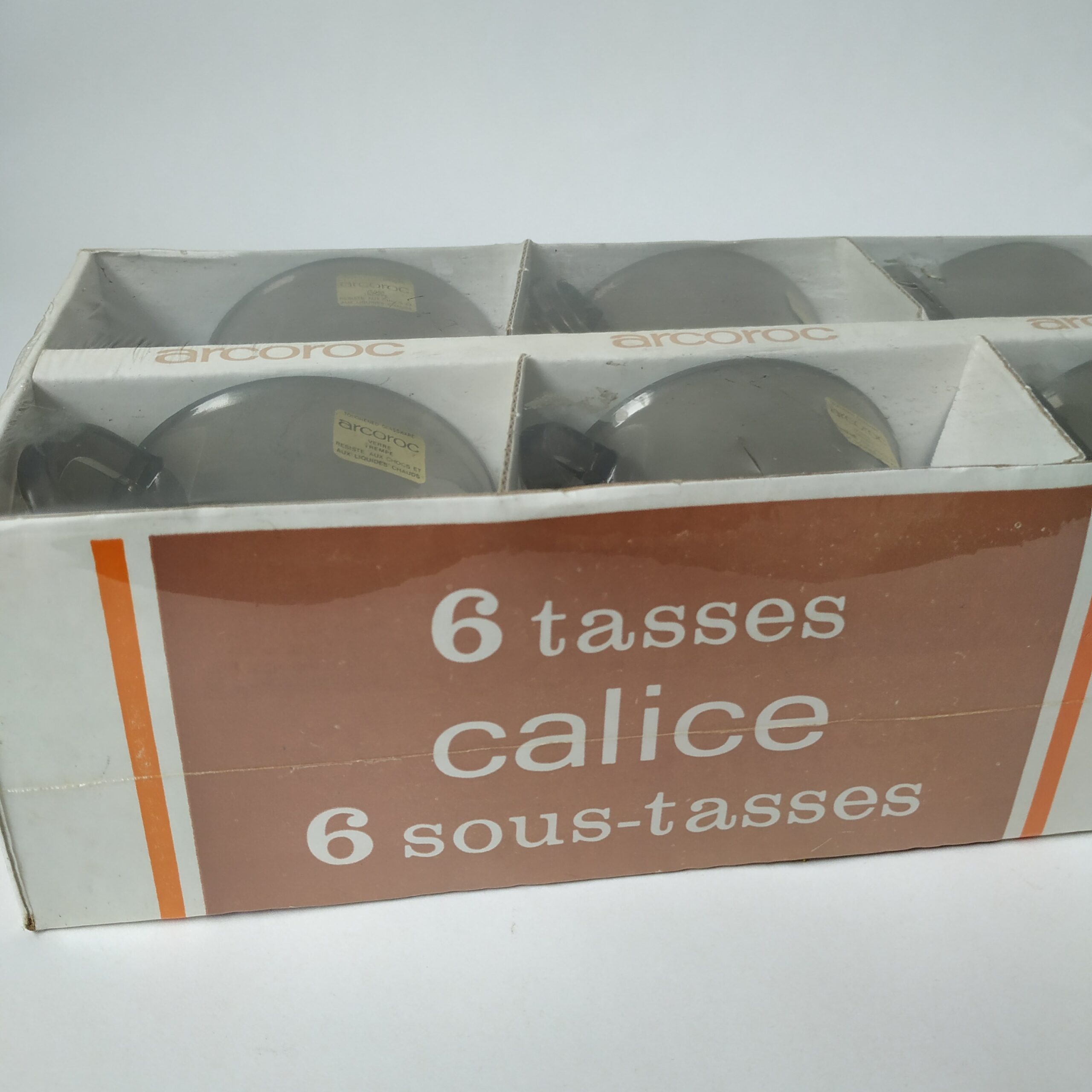 Kop en schotel Arcoroc France – smoked glass jaren 70 – 6 stuks – originele verpakking (3)