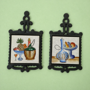 Vintage ijzeren onderzetters voor mok/kop of als decoratie aan de wand