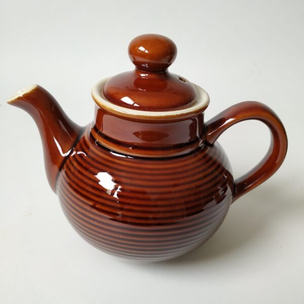 Vintage bruine theepot Melitta met theelicht (rechaud)