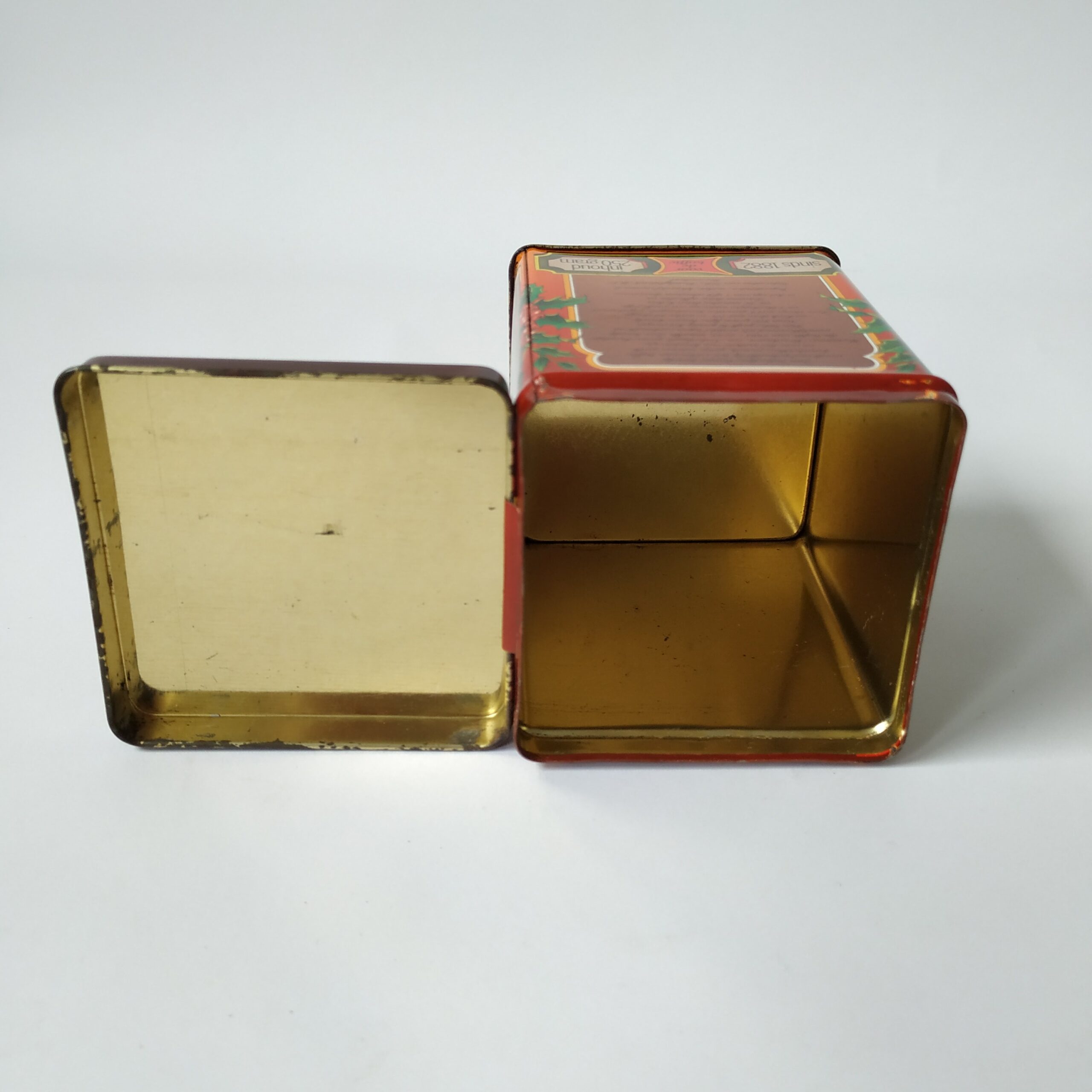 Blikje van Gilse fijne bruine kandij – afm. 9,5×7,5×7,5 cm (5)