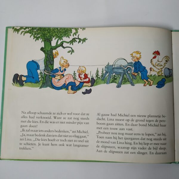 Vintage (hardcover) boek Toen Michiel een kies wilde trekken uit 1981