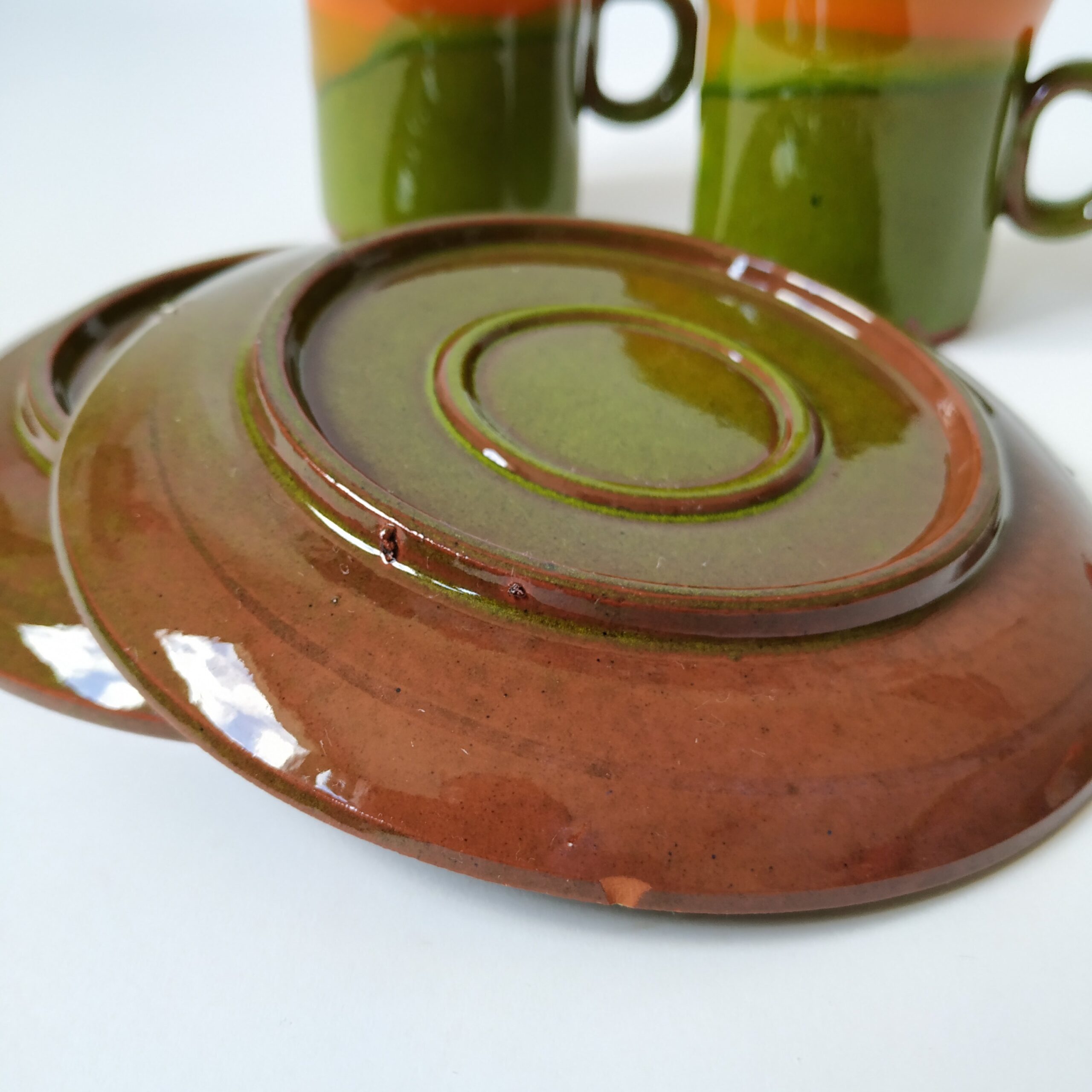 Espressokopjes met schotel – kleur groen-oranje – inhoud 100 ml – 2 stuks (4)