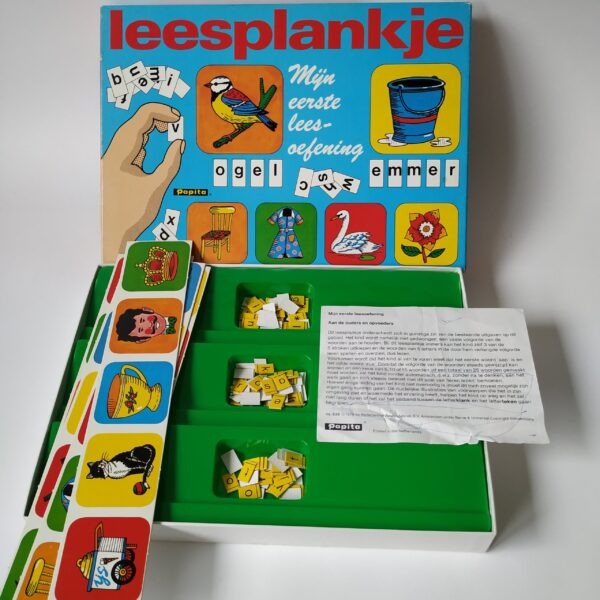 Vintage leesplankje van Papita uit de jaren 70