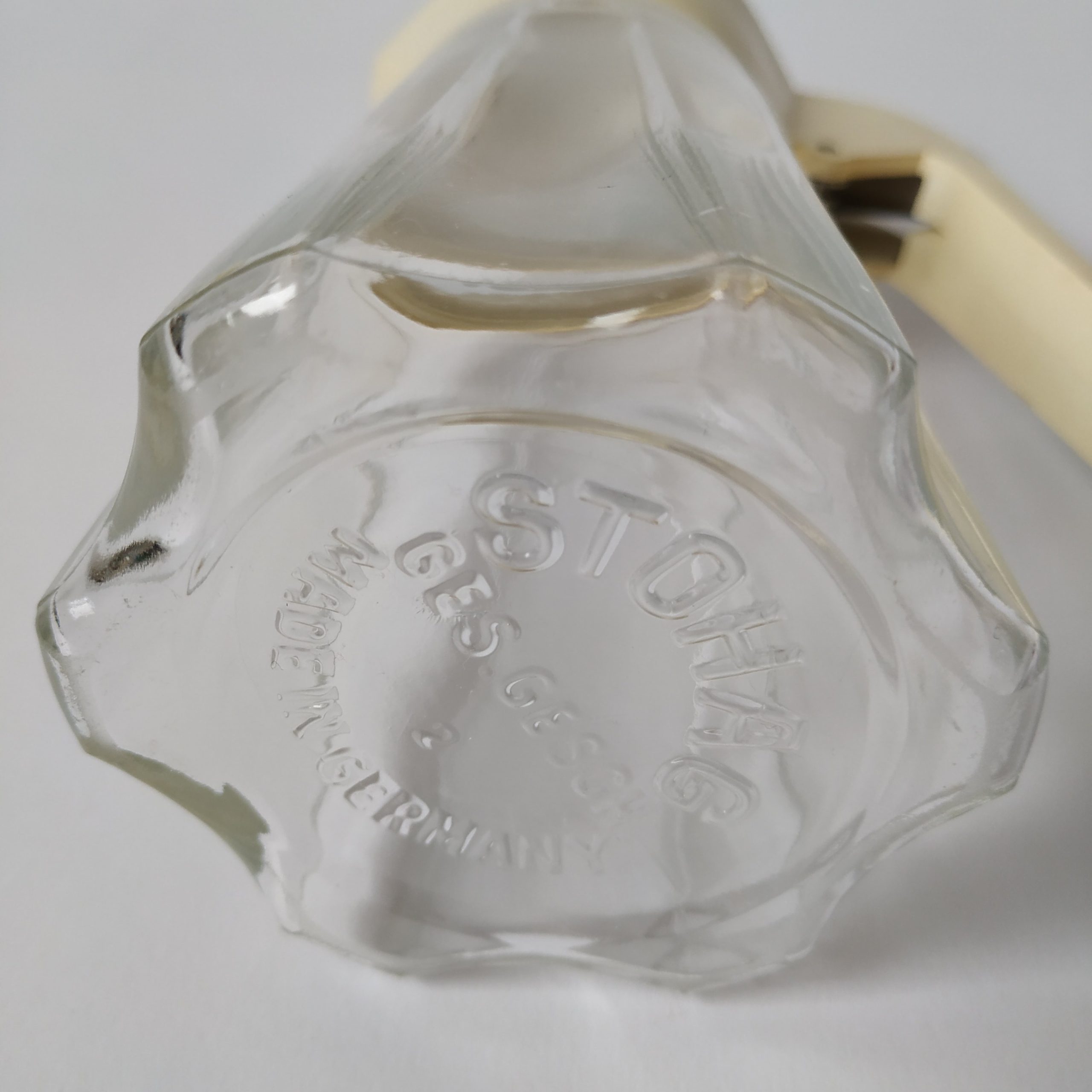 Suikerpot Stoha van glas met kunststof deksel – hooge 11,5 cm (4)