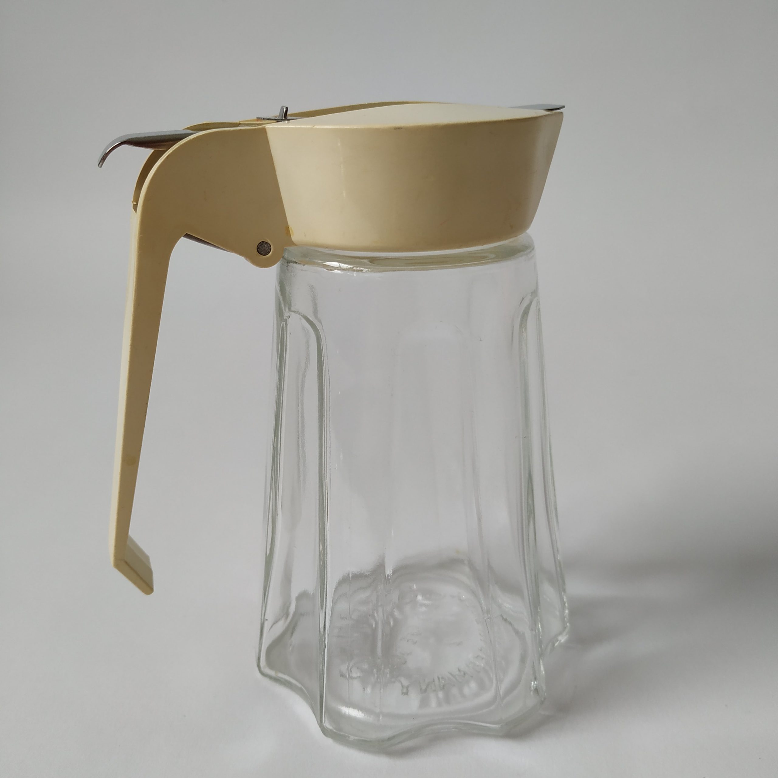 Suikerpot Stoha van glas met kunststof deksel – hooge 11,5 cm (5)