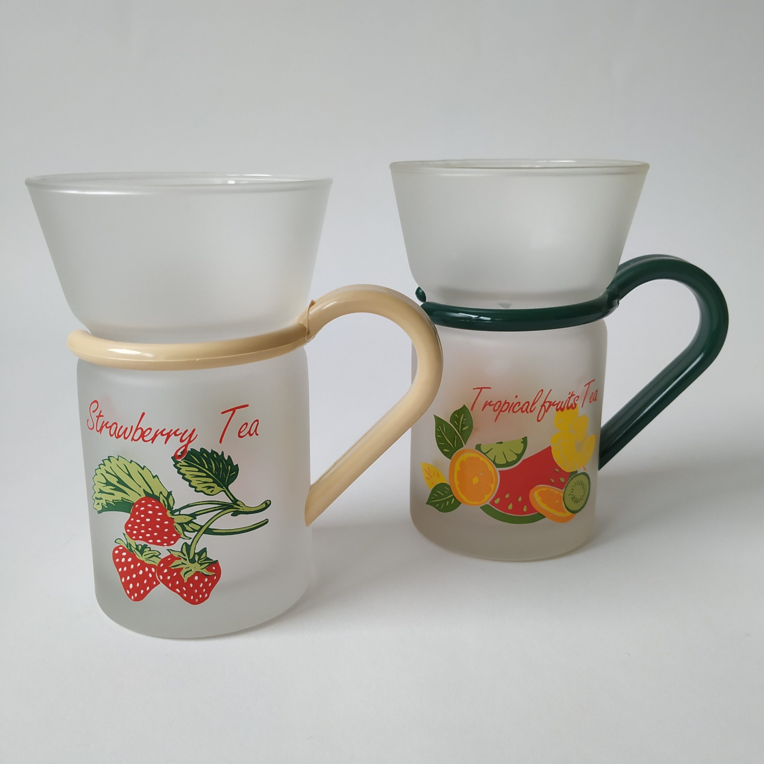 Theeglazen Inspiration – Strawberry Tea en Tropical fruits Tea – inhoud 200 ml – (1)