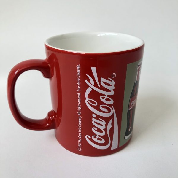 Vintage aardewerk rode mok Coca Cola uit 1997