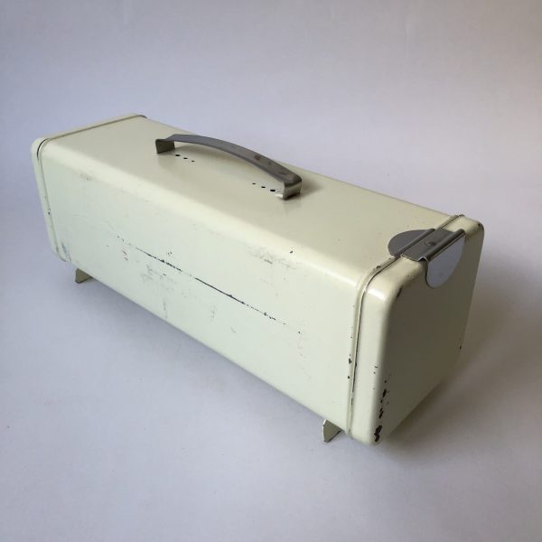 Vintage ontbijtkoekblik/trommel met snijplankje