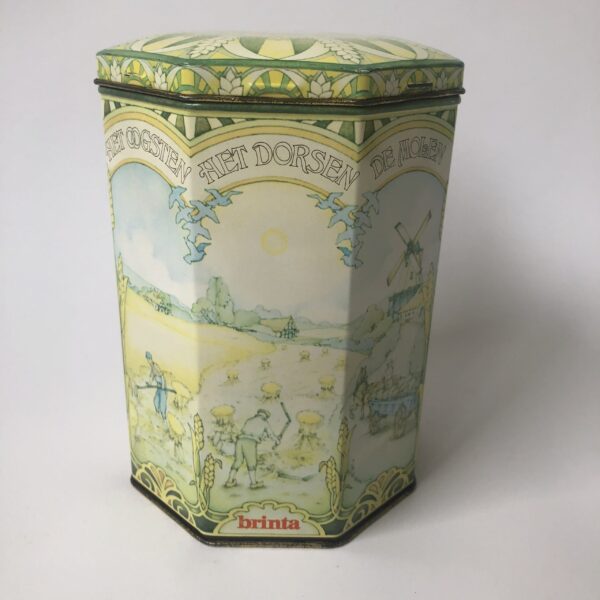 Blik - trommel (achthoekig) van Brinta - hoogte 17 cm - diameter 11,5 cm (1) Vintage achthoekig blik/trommel van Brinta met mooie decoratie en teksten