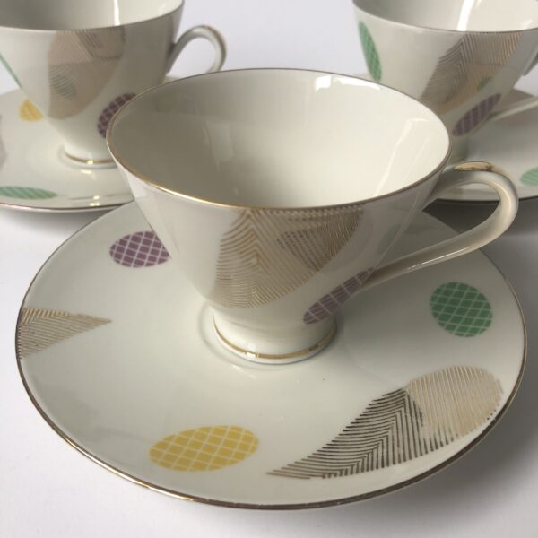 Kop en schotel Mitterteich Bavaria met goudkleurige randen - 3 stuks (2) Vintage kop en schotel van Mitterteich Bavaria